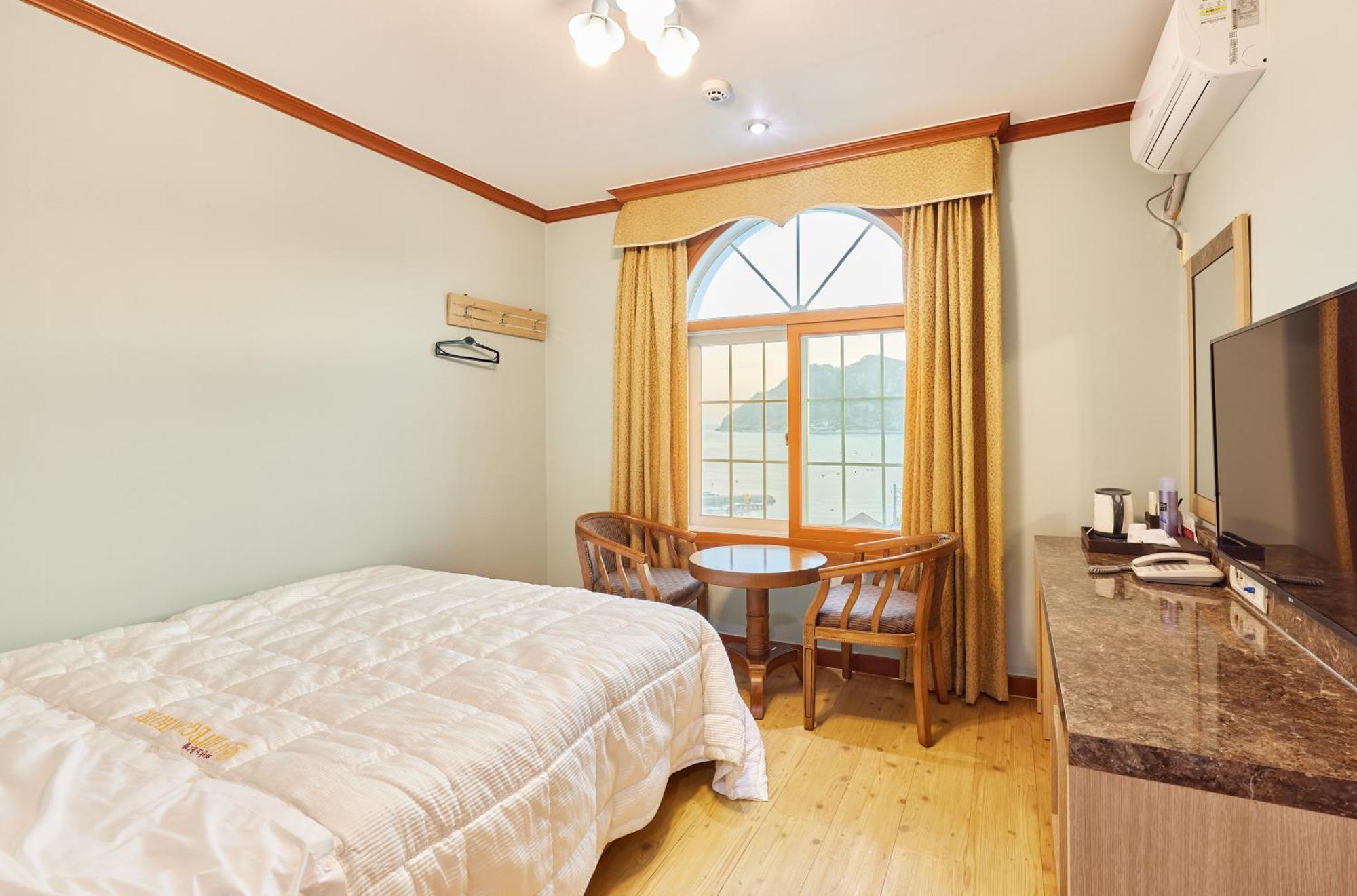 Goheung Hayan Noeul Hotel Zimmer foto